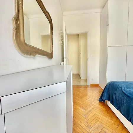 Attico Flaminia بيت للعطل